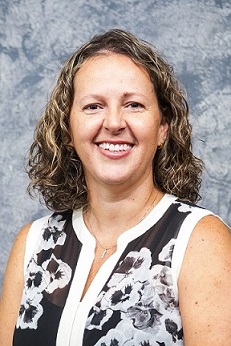 Dr. Isabela Hidalgo :
